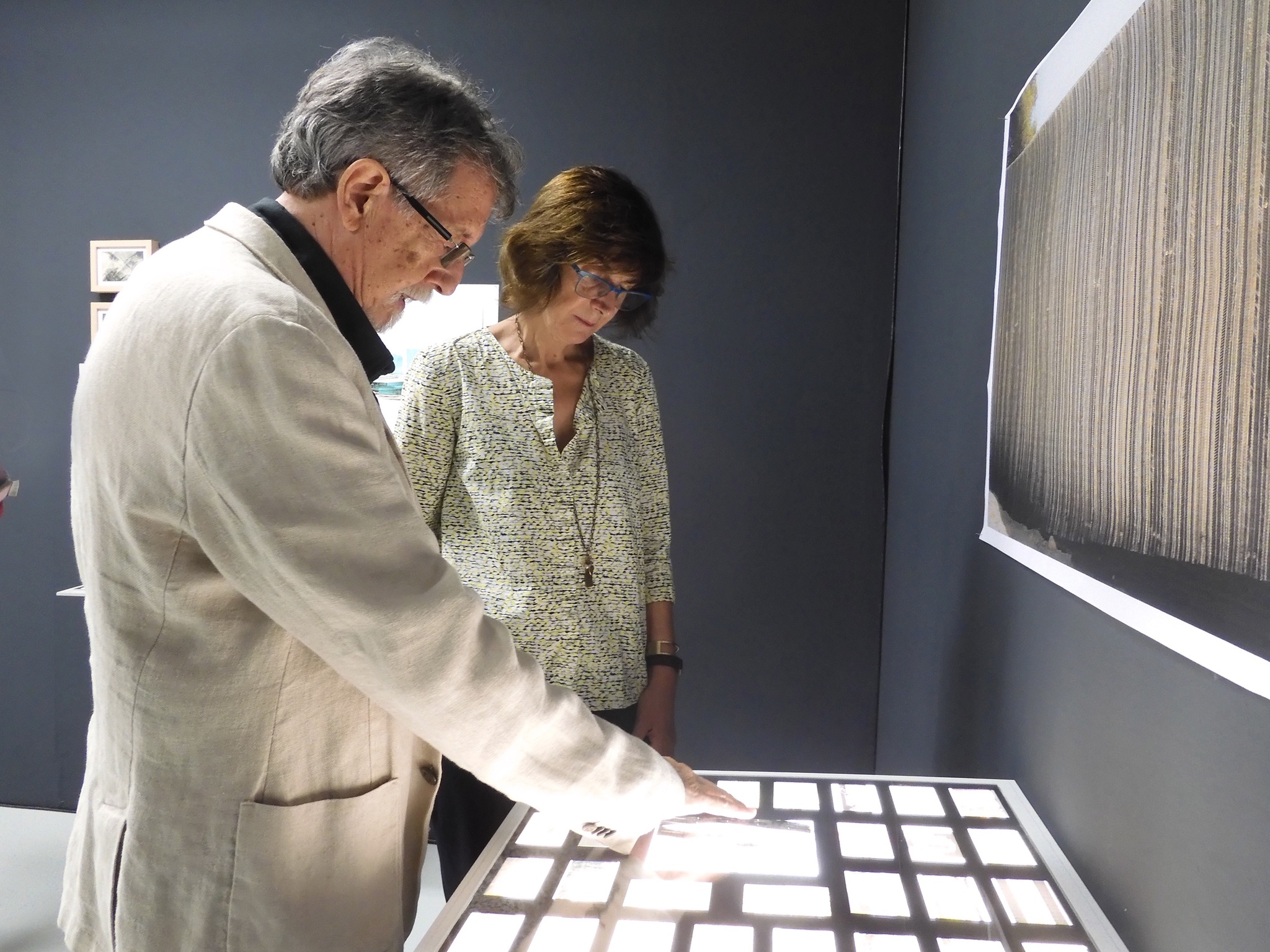 Imagen de la directora general del Instituto de la Industrias Culturales y las Artes, Marta López-Briones, con el arquitecto Fernando de Retes