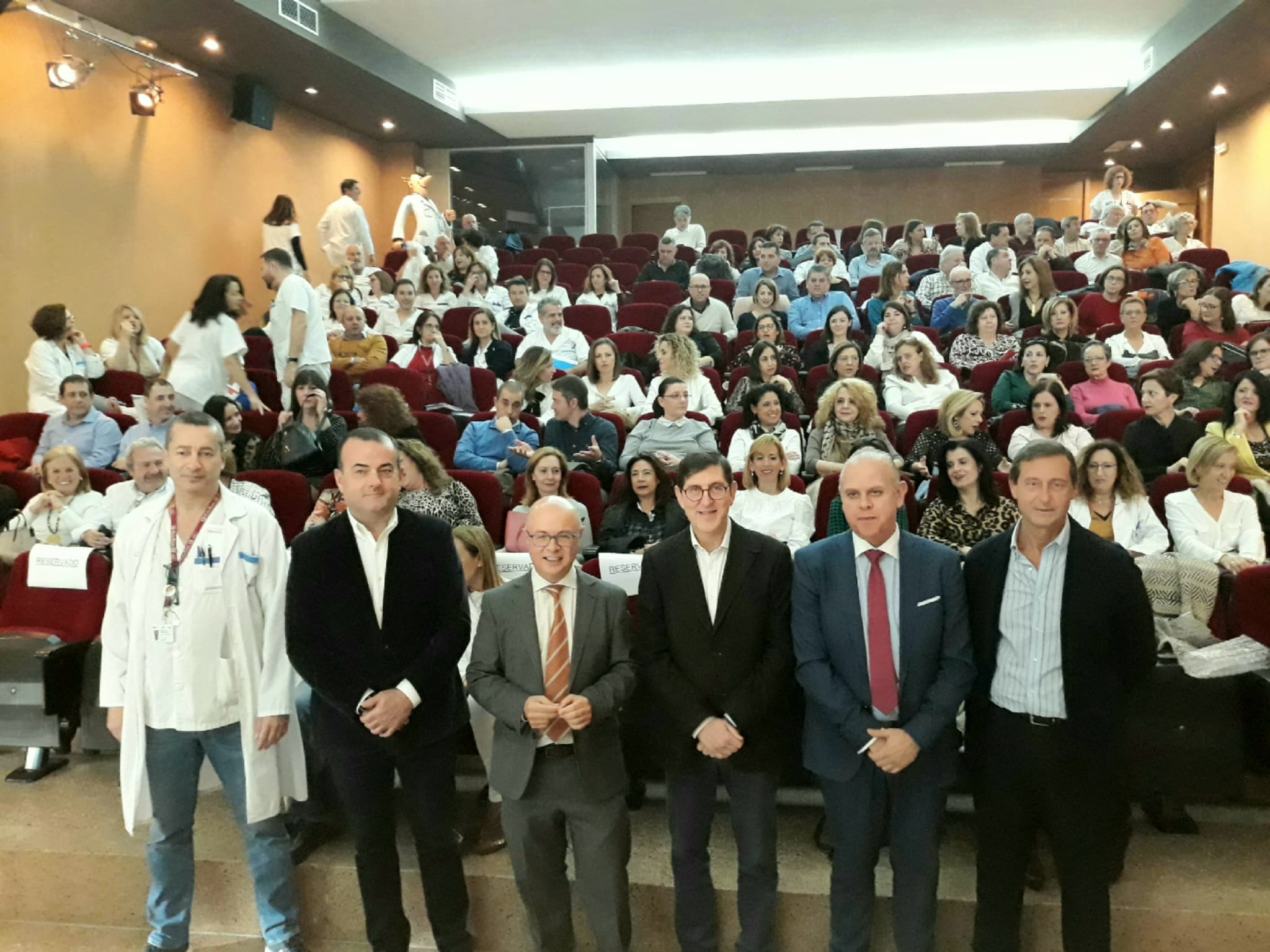 El consejero de Salud, Manuel Villegas, inauguró hoy el I Encuentro de Supervisores de Enfermería.