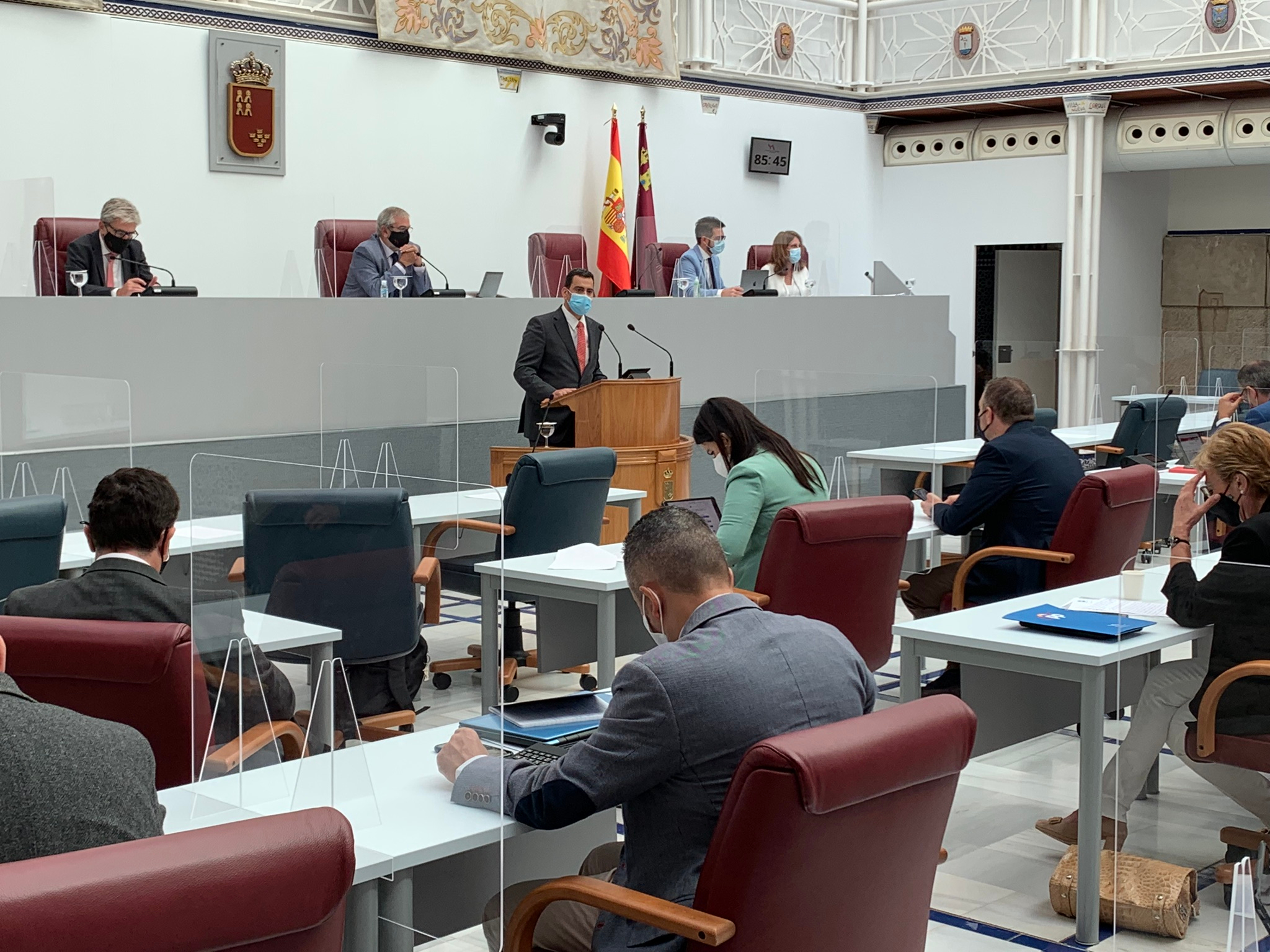 El consejero de Fomento e Infraestructuras, José Ramón Díez de Revenga, durante el debate monográfico organizado por la Asamblea Regional sobre las medidas para reducir los riesgos de inundación en la Región de Murcia