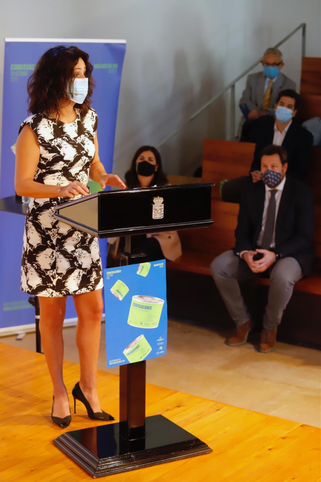 La consejera Cristina Sánchez durante la inauguración de la III edición de 'Comersaciones'
