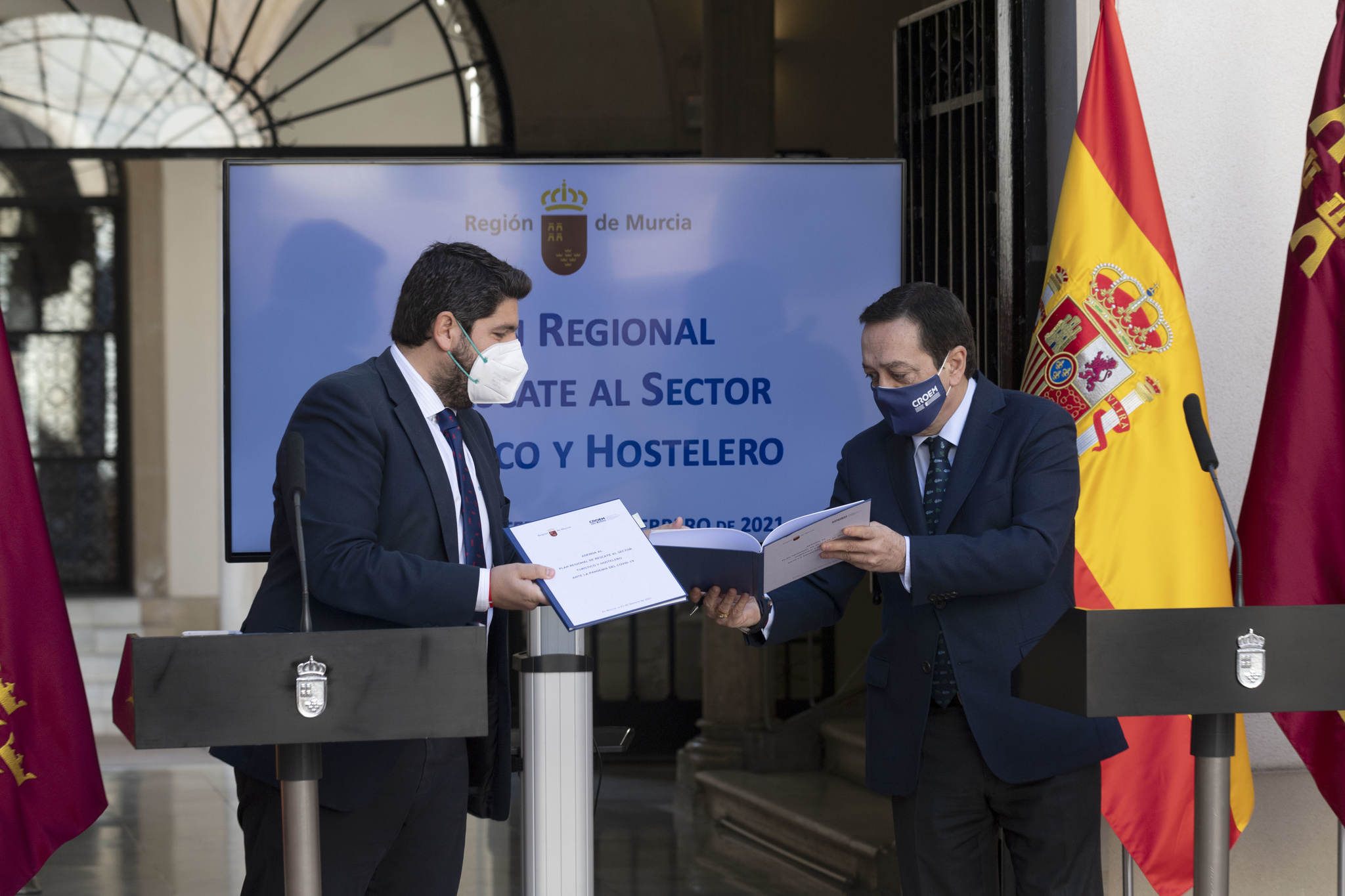 Acto institucional de firma del acuerdo para la culminación del Plan Regional de rescate al sector turístico y hostelero