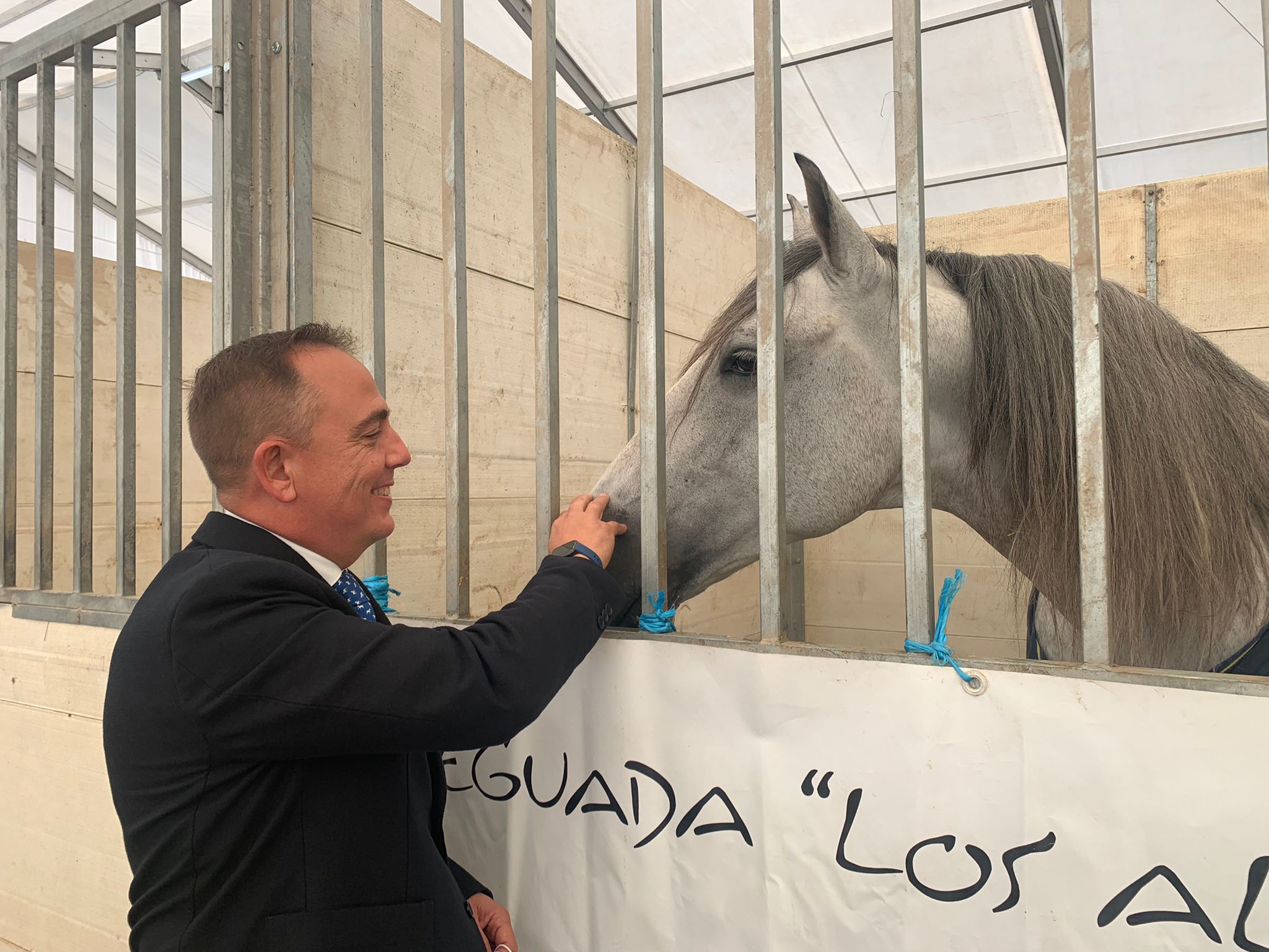 El director general de Ganadería, Francisco Espejo, durante su visita a la Feria del Caballo de Lorca