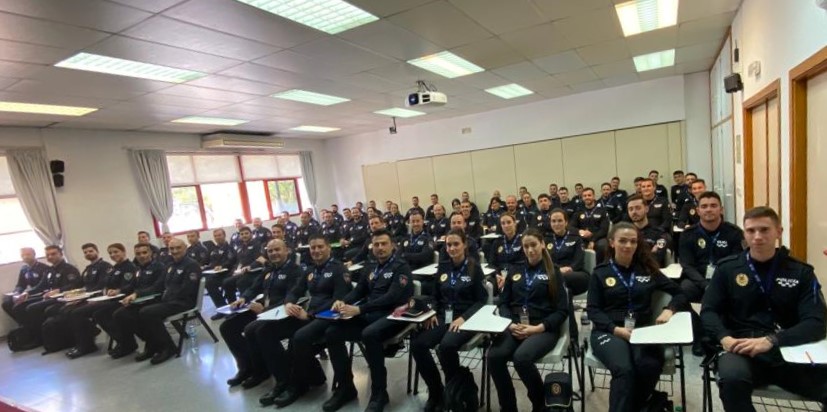 Imagen de los 66 aspirantes a agentes de policía local que han iniciado su formación esta semana
