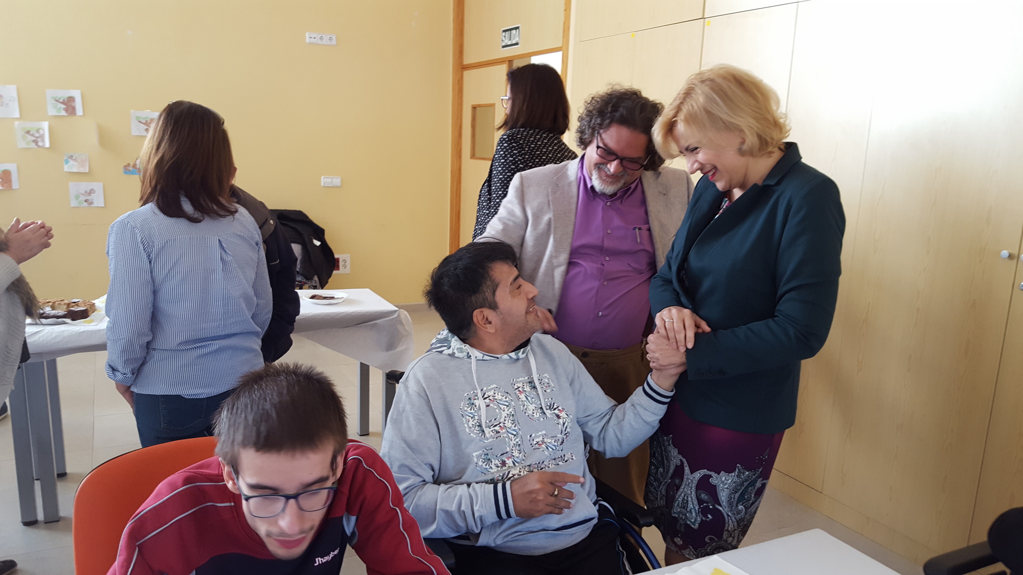Violante Tomás, visitó hoy la Asociación de personas con discapacidad física de Molina de Segura y Vega Media (DISMO)