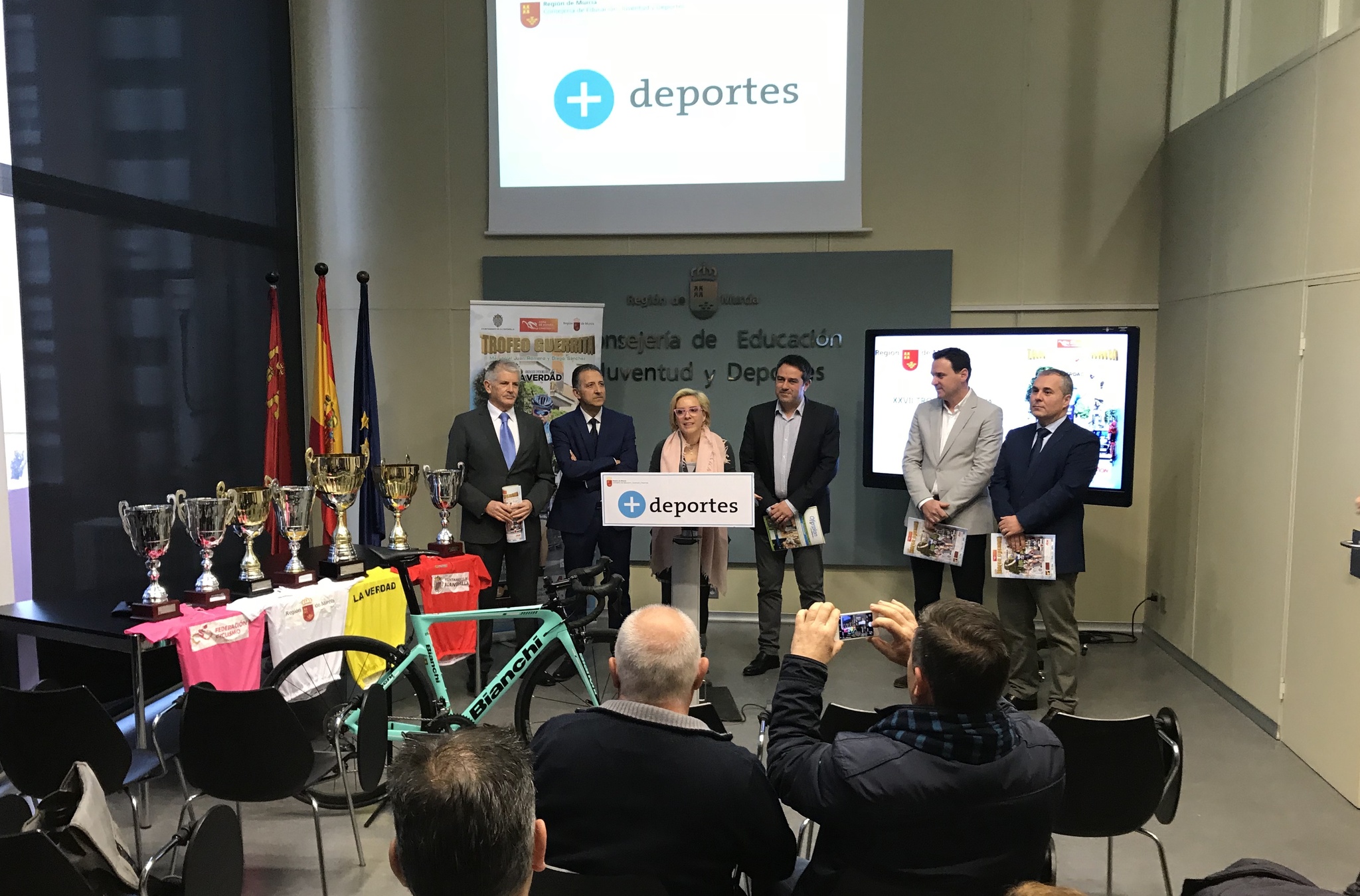 Martínez-Cachá presenta el XXVII Trofeo Guerrita