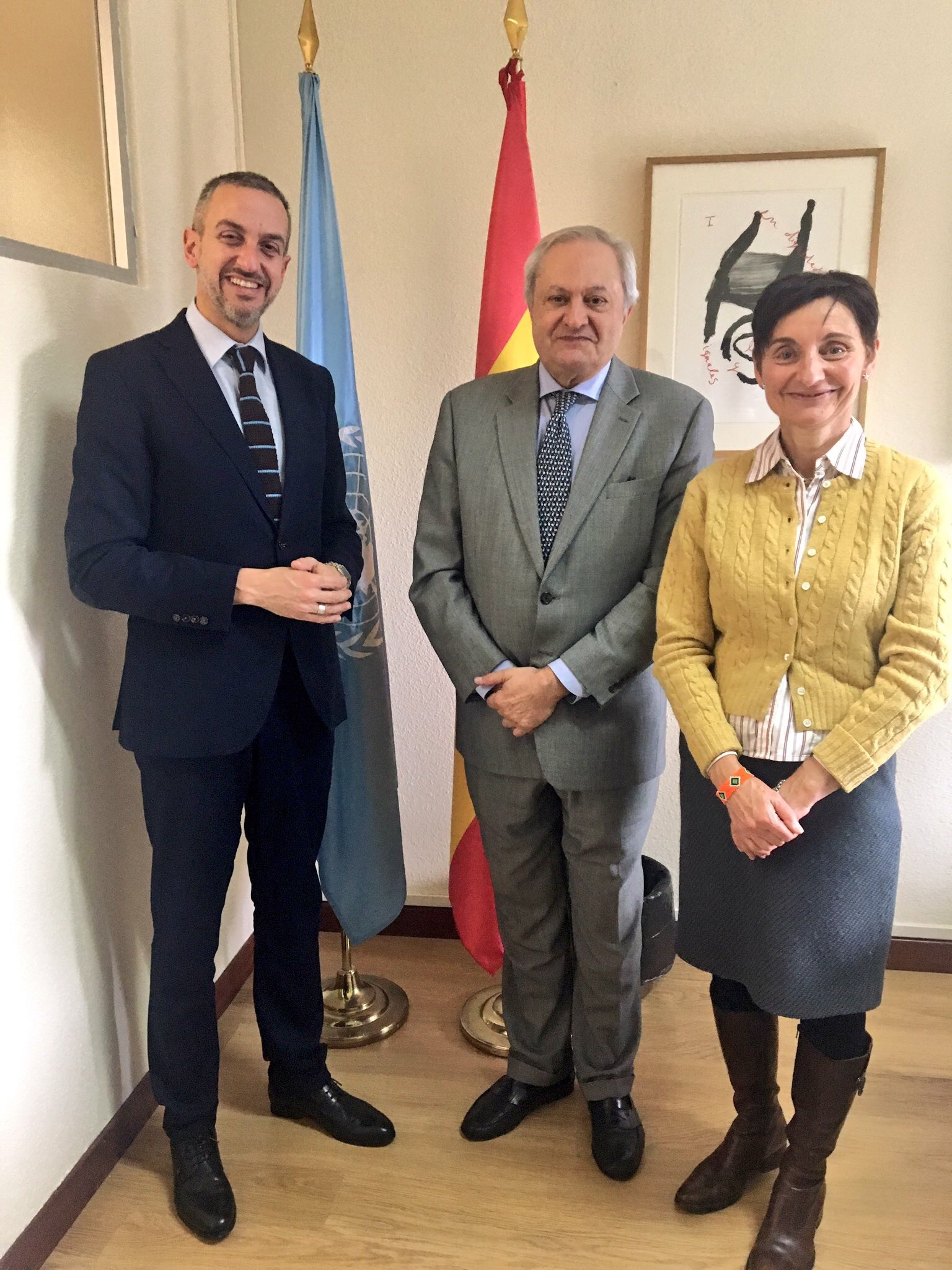 El director general de Unión Europea, Acción Exterior y Cooperación, Manuel Pleguezuelo, con el embajador  Fernando Valenzuela y Carmen Pinar, de Unesco España