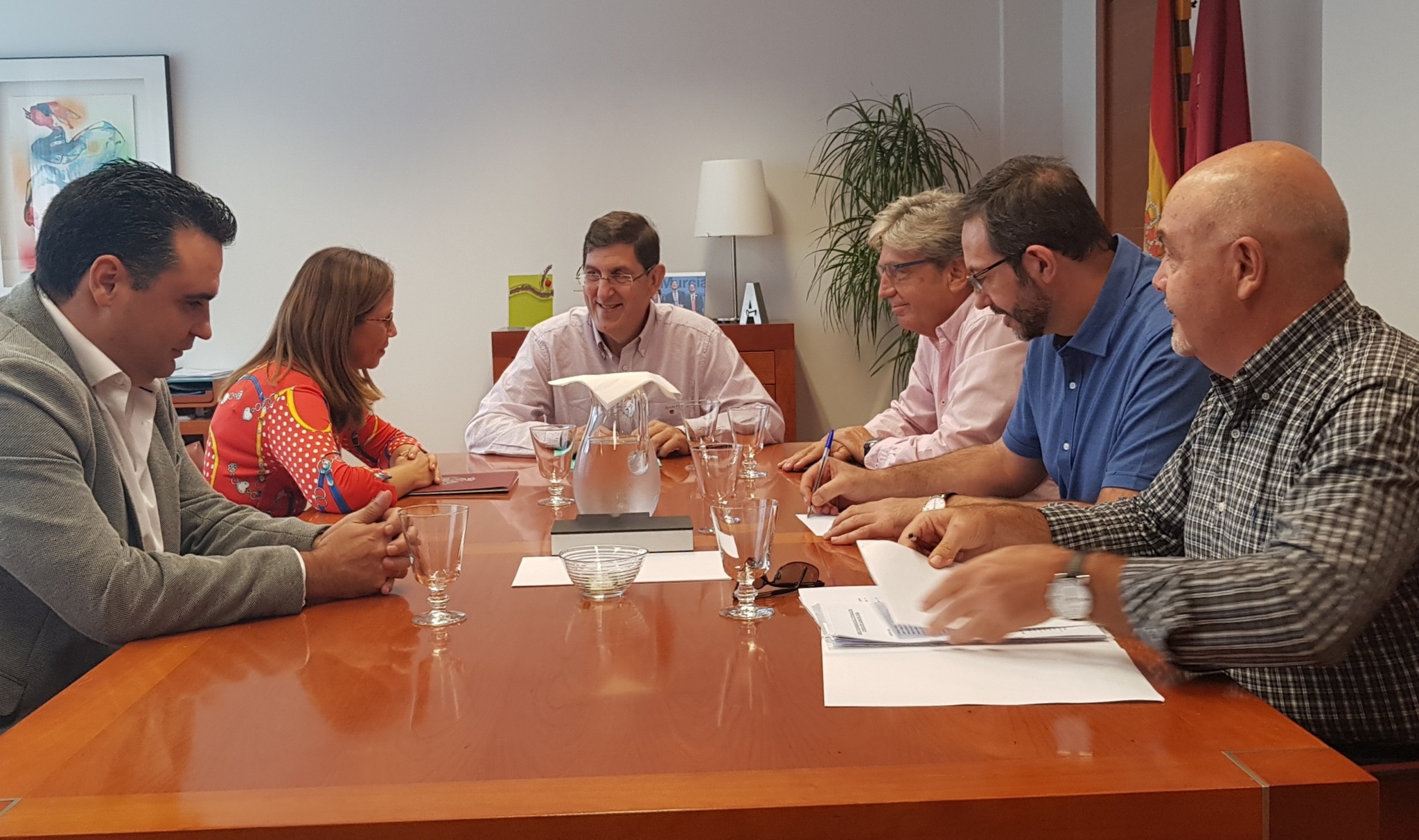 Reunión del consejero de Salud con la alcaldesa de Cartagena