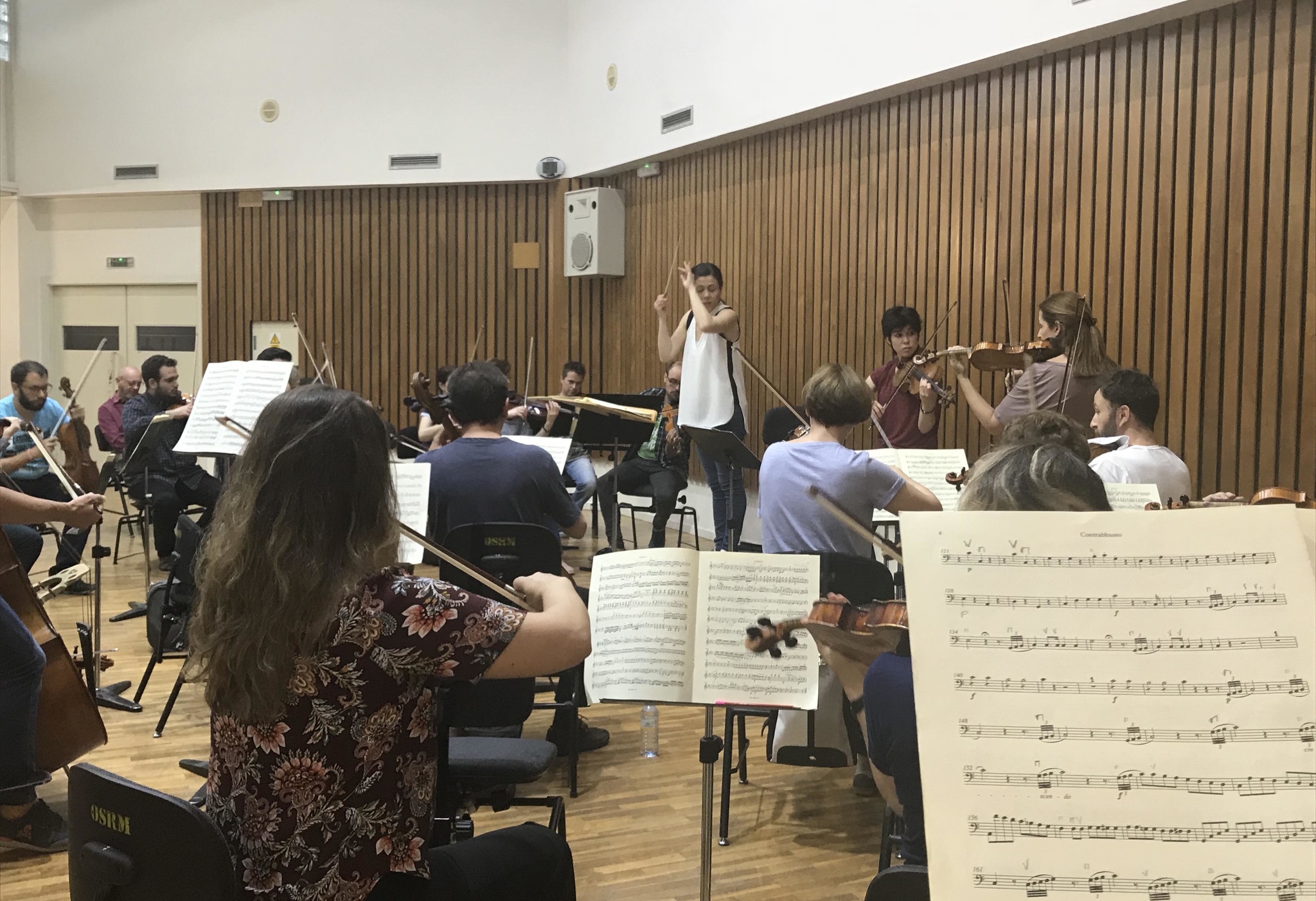La Orquesta Sinfónica de la Región, durante un ensayo del concierto que ofrecerá en El Batel