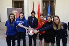 El presidente Fernando López Miras recibe a los equipos participantes en la tercera edición del Europeo Femenino de Fútbol Sala Mar Menor 2019 (1...