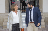 El presidente de la Comunidad, Fernando López Miras, se reúne con la ministra de Transición Ecológica en funciones, Teresa Ribera