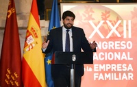 López Miras preside la recepción oficial a los asistentes del XXII Congreso Nacional de la Empresa Familiar