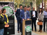Presentación de la campaña de reciclaje de vidrio a cargo del consejero de Agua, Agricultura, Ganadería, Pesca y Medio Ambiente, Antonio Luengo.