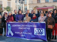 Isabel Franco se suma en Lorca al minuto de silencio para condenar el último caso de violencia de género