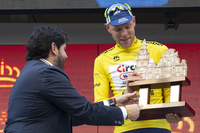 Entrega de premios de la 'Vuelta Ciclista a la Región de Murcia-Gran Premio Banco Sabadell' (2)