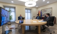 El jefe del Ejecutivo regional, Fernando López Miras, preside la reunión interdepartamental sobre el coronavirus COVID-19 en la Región de Murcia que se realiza mediante videoconferencia/1