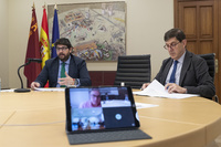 El jefe del Ejecutivo regional, Fernando López Miras, preside la reunión interdepartamental sobre el coronavirus COVID-19 en la Región de Murcia que se realiza mediante videoconferencia/3