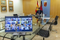 El jefe del Ejecutivo regional, Fernando López Miras, participa en la reunión por vía telemática de dirigentes autonómicos con el presidente del Gobierno central, Pedro Sánchez (2)