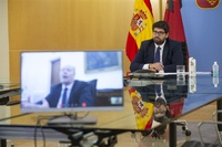 El presidente de la Comunidad, Fernando López Miras, en el encuentro mantenido por vía telemática con el ministro de Justicia, Juan Carlos Campo