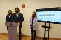 El consejero Miguel Motas presentó la certificación concedida por el Ministerio al programa regional Saavedra Fajardo, de la Fundación Séneca, como Programa de Excelencia Nacional