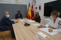 El consejero Miguel Motas se reunió con el delegado territorial de la Organización Nacional de Ciegos de España en la Región de Murcia, Juan Carlos...