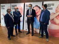 El consejero de Salud, Juan José Pedreño, presentó hoy la campañade vacunación frente a la gripe en la Región de Murcia, que comienza el próximo martes, 2 de noviembre