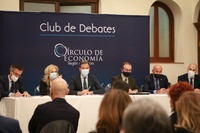 El consejero de Presidencia, Turismo, Cultura y Deportes, Marcos Ortuño, en su intervención  en el 'Club de Debates' del Círculo de Economía