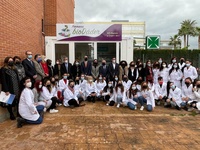 Acto de inauguración de la 'farmacia simulada' en el Instituto de Enseñanza Secundaria Ramón y Cajal