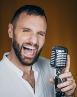 El actor, cantante y vocal coach, Pepe Alacid