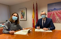 Salud firma el concierto que regula las condiciones de la prestación farmacéutica en la Región de Murcia