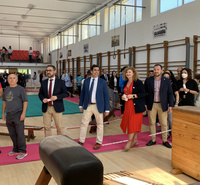 El consejero de Fomento e Infraestructuras, José Ramón Díez de Revenga, durante la inauguración del gimnasio `José García Murcia´ del Instituto José...