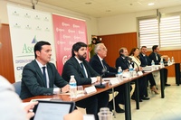 El jefe del Ejecutivo autonómico, Fernando López Miras, durante la reunión con representantes de la Cámara de Comercio, Industria y Navegación de...