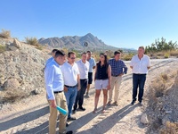 El director general del Agua, José Sandoval, durante la visita que la Comunidad está llevando a cabo en Abanilla para el aprovechamiento de aguas...