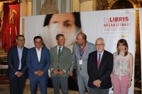 El consejero de Presidencia, Turismo, Cultura y Deportes, Marcos Ortuño, junto a los participantes en la presentación de la Semana Internacional ...