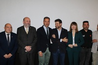 El consejero de Presidencia, Turismo, Cultura, Juventud, Deportes y Portavocía, Marcos Ortuño, junto a los demás participantes en la presentación...