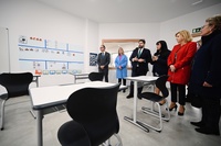 El presidente de la Comunidad inaugura un nuevo centro de Aufren