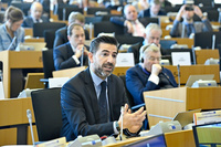 El director general de Unión Europea, Adrián Zittelli, durante su intervención en la sesión plenaria del Comité Europeo de las Regiones