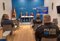 El consejero Juan María Vázquez durante la sesión extraordinaria de la Comisión de Coordinación de las Policías Locales