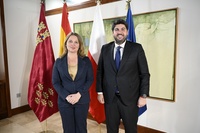 El presidente de la Comunidad, Fernando López Miras, recibe a la embajadora de Polonia en España, Anna Sroka/2