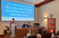 El consejero de Salud participa en las actividades programadas con motivo del Día Mundial del Parkinson