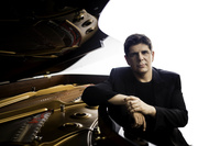 Fotografía del pianista Javier Perianes realizada por Igor Studio.