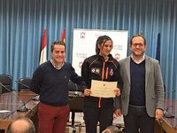 El director general de Seguridad Ciudadana y Emergencias y el alcalde de Lorquí entregan a voluntarios los diplomas acreditativos de un curso en Protección Civil