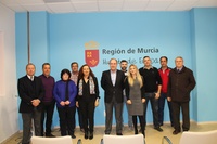 El director general Fulgencio Pérez se reúne con los miembros fundadores de la asociación agrícola de cítricos 'Limbraya'