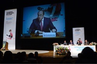 El presidente de la Comunidad, Pedro Antonio Sánchez, inaugura el IV Congreso Internacional de Autismo (4)