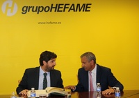 El presidente de la Comunidad, Fernando López Miras, visita las instalaciones de Hefame (2)