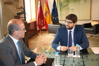 El presidente Fernando López Miras se reúne con el alcalde de Aledo, Juan José Andreo (2)