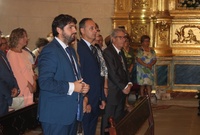 El presidente de la Comunidad asiste a la eucaristía de clausura del XXX Encuentro Nacional de Cofradías (2)