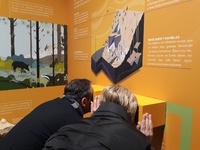 Imagen de la visita del consejero de Turismo, Cultura y Medio Ambiente, Javier Celdrán, a la nueva sala de interpretación del Centro de Visitantes Ricardo Codorníu (III)