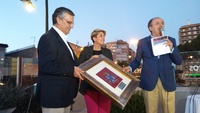 Arroyo participa en el homenaje al director de la refinería Repsol en Cartagena