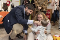 López Miras visita el centro 'Cardenal  Belluga' que acoge a menores tutelados por la Comunidad