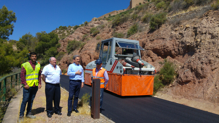 Finaliza el asfaltado de la vía alternativa de acceso al Castillo de Lorca